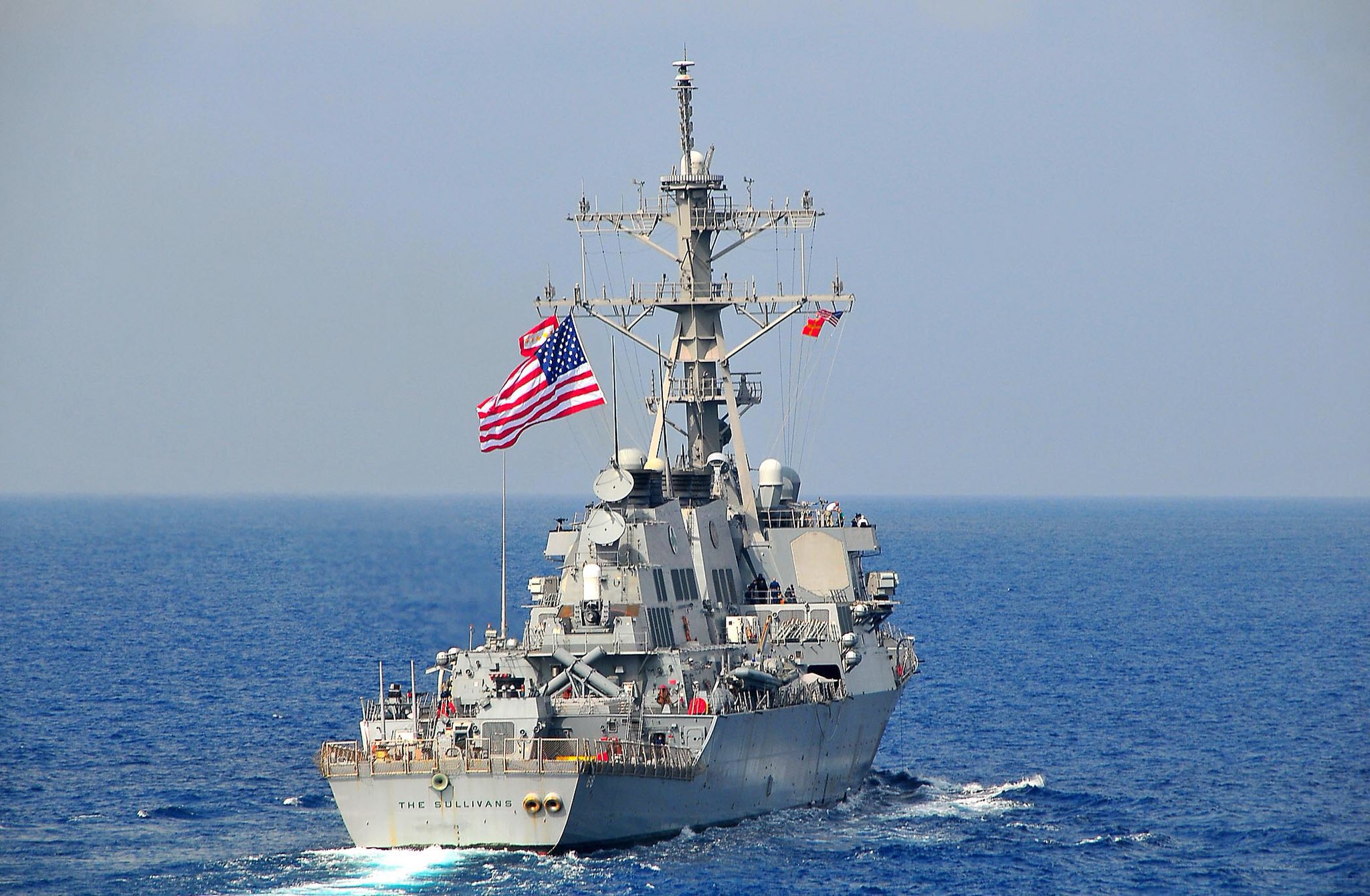 Pentagon’dan CNN’e açıklama: ABD savaş gemilerini göndermeyi düşünüyor