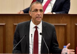 Fikri Toros: “Kıbrıs’ta adil ve kalıcı çözüm için uzlaşmaz tutumlar terk edilmeli”