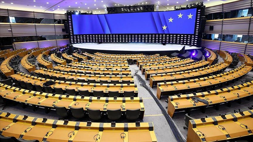 Avrupa Parlementosu Türkiye’nin üyeliğinin askıya alınmasını oyluyor