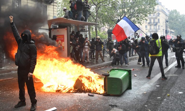 Paris’te 1 Mayıs gerginliği
