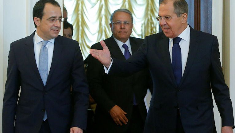 Hristodulidis’ten Lavrov’a övgüler