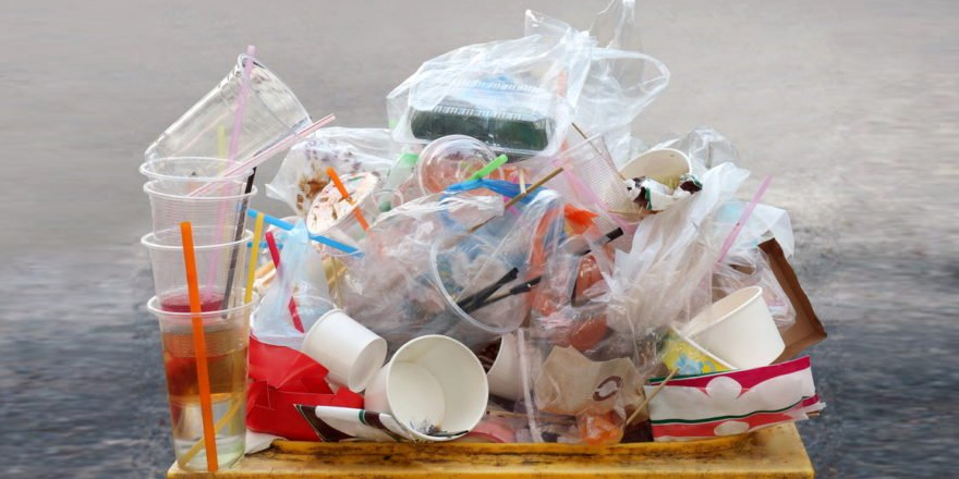 Tek kullanımlık plastik ürünler kullanımdan kalkıyor
