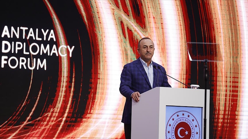 Çavuşoğlu, Yunanistan’a yüklendi