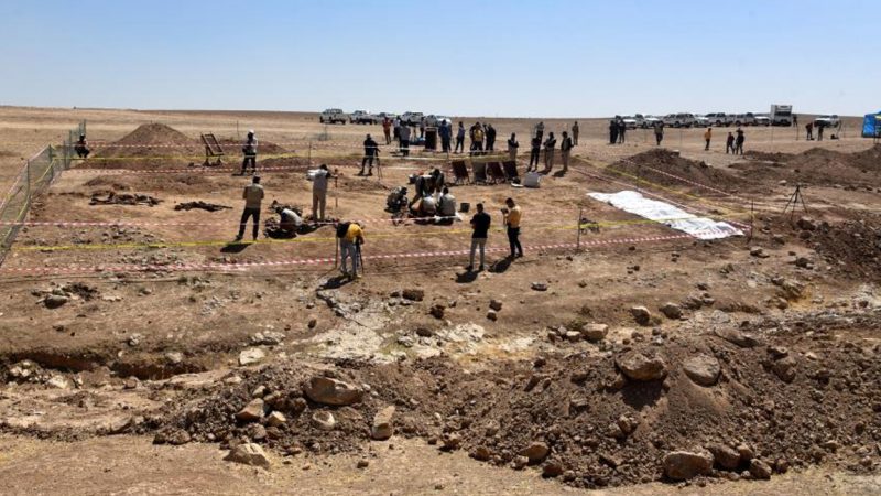 IŞİD’in katlettiği 123 kişinin toplu mezarı bulundu