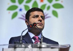 Demirtaş: Provokasyonların önüne geçmenin yolu, dayanışmayı büyütmektir