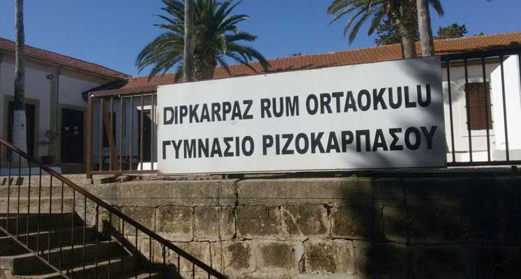 Dipkarpaz Rum Ortaokulu 3 mezun verdi