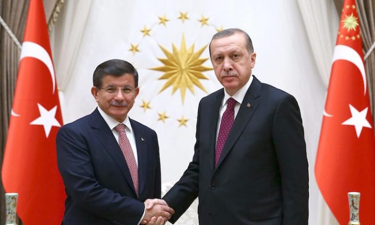 Davutoğlu: AKP’de Zarrab, yolsuzluklarından, imar rantlarından, 5 müteahhitten oluşan bir çark vardı