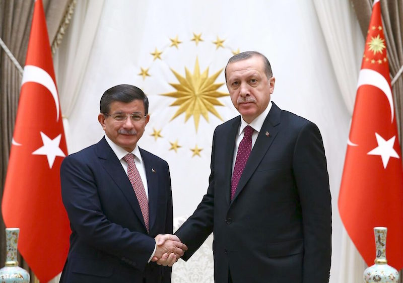 Davutoğlu: AKP’de Zarrab, yolsuzluklarından, imar rantlarından, 5 müteahhitten oluşan bir çark vardı