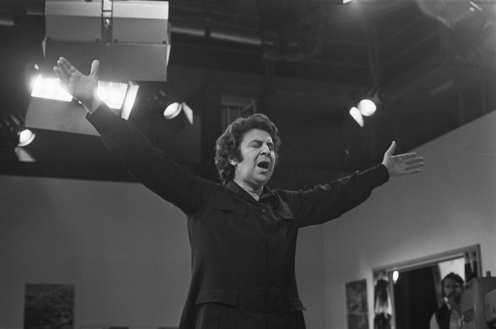 Zeynel Lüle, Theodorakis’i yazdı