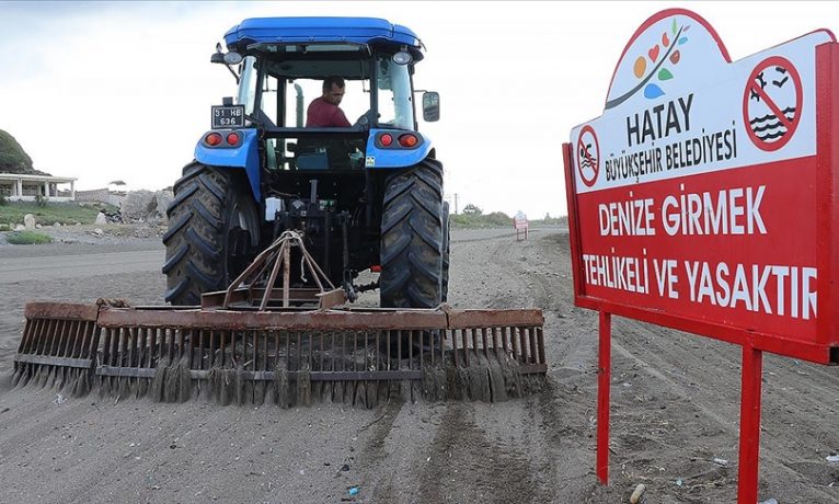 Petrol sızıntısına ilişkin temizlik çalışmaları sürüyor