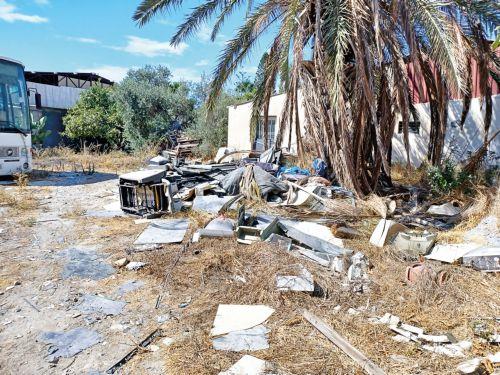 Larnaka’daki Türk mahallesi bakımsızlıktan yıkılmak üzere