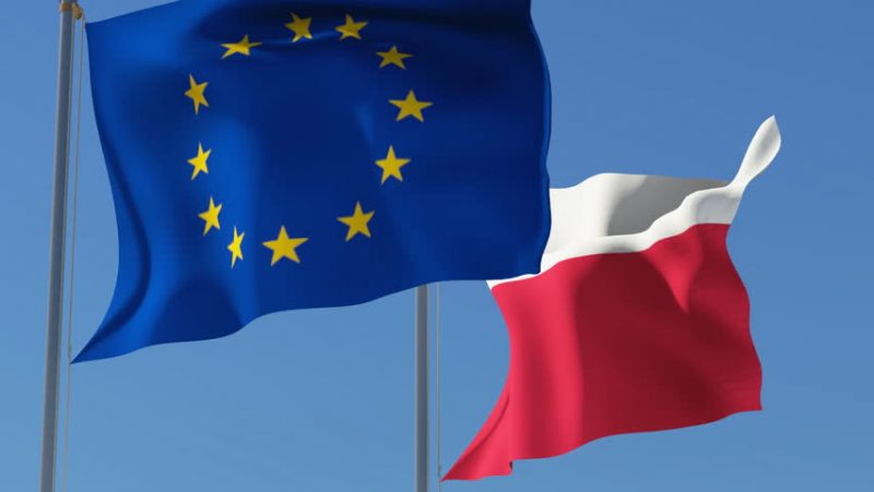 AB, Polonya’da hukukun üstünlüğünü korumak için “tüm araçlarını kullanacak”