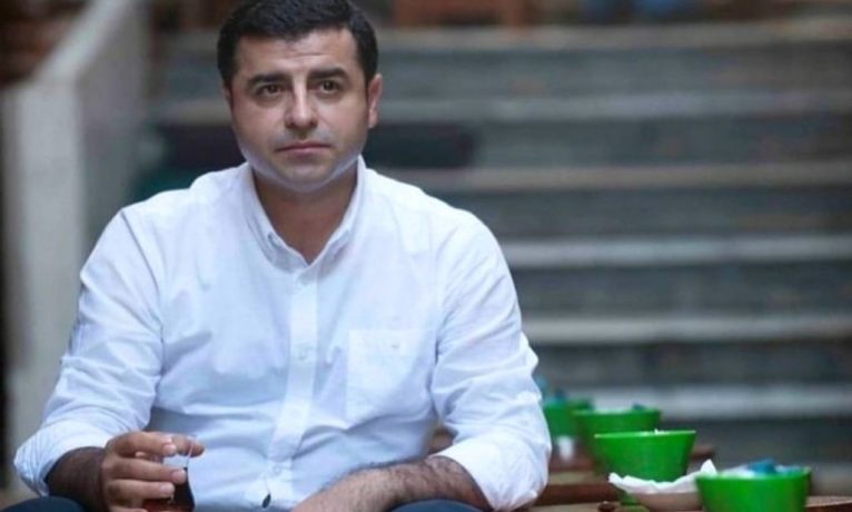 Selahattin Demirtaş: ‘Solun bağımsız olarak kitleselleşmesinin önü nasıl açılabilir?’