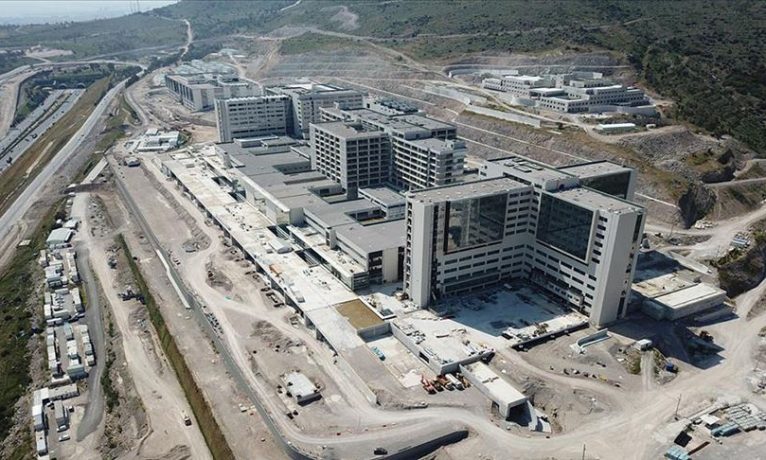 İzmir’de şehir hastanesi ‘şehir efsanesi’ oldu