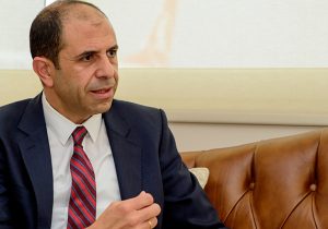 Özersay’dan Başsavcılığa: “Ortada bir suç unsuru olup olmadığına karar vermek bu kadar zor olmamalı”