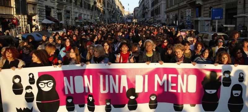 İtalya’dan kadınlara ayda 400 Euro özgürlük ödeneği