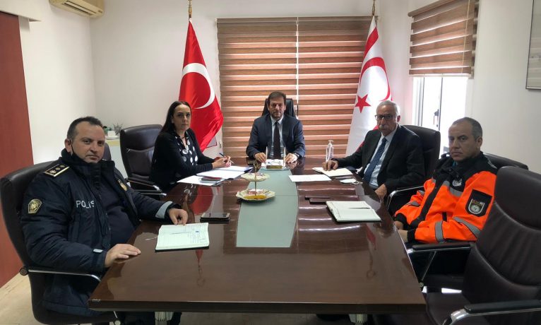 Girne İlçe Emniyet Kurulu yılbaşı gecesi için toplandı