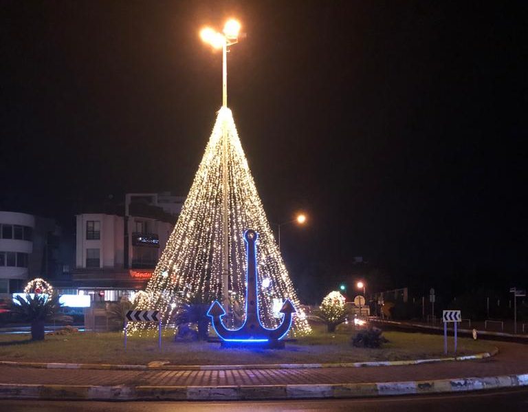 Girne Belediyesi yılbaşı süslemeleriyle ilgili açıklama yaptı