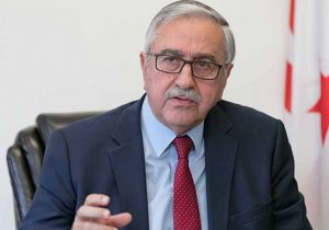 Mustafa Akıncı’dan demokrasi vurgusu: “Zulmün, adaletsizliğin ve antidemokratik düzenin elbet sonu gelecek”