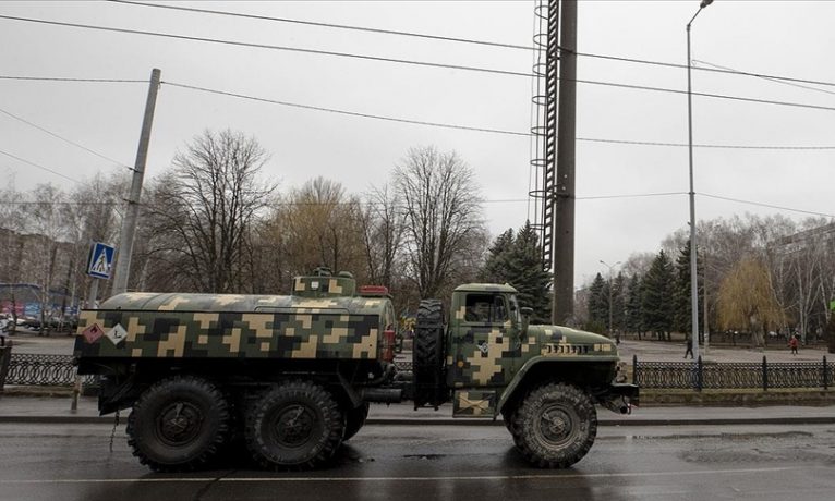 Rus birlikleri Kiev’de: Putin’den Ukrayna ordusuna silah bırakma çağrısı