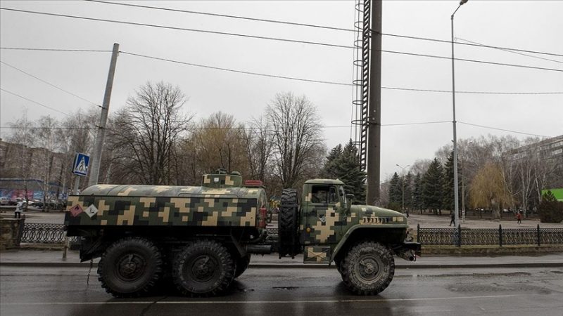 Rus birlikleri Kiev’de: Putin’den Ukrayna ordusuna silah bırakma çağrısı