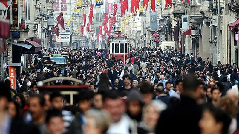 Türkiye’nin nüfusu 1 milyon 65 bin 911 artarak 84 milyon 680 bin 273 kişiye ulaştı