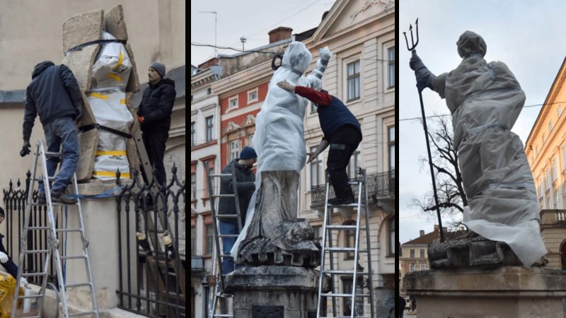 Lviv sakinleri, tarihi anıtların korunması için heykelleri koruyucu örtülerle sarıyor