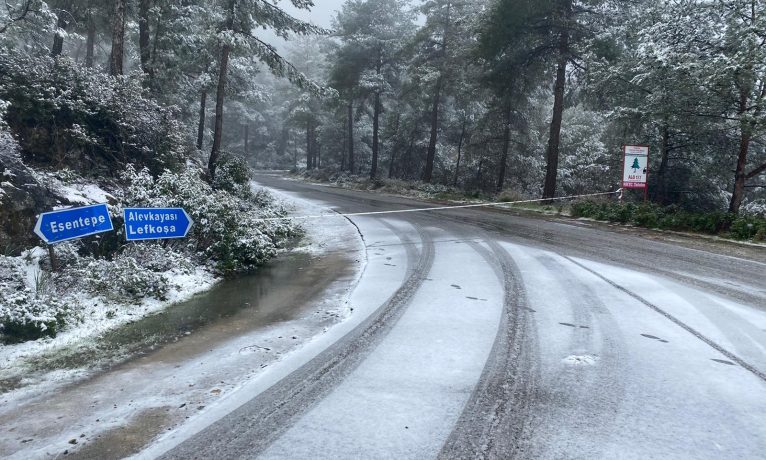 Alevkayası- Karaağaç yolu da kapatıldı