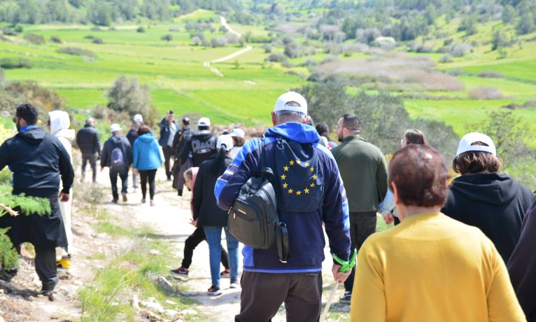 Medoş laleleri ve Maronit Kültürü arasında yürüyüş