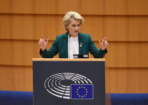 Von der Leyen: “Hukukun ve silahların üstünlüğü arasında bir savaş”