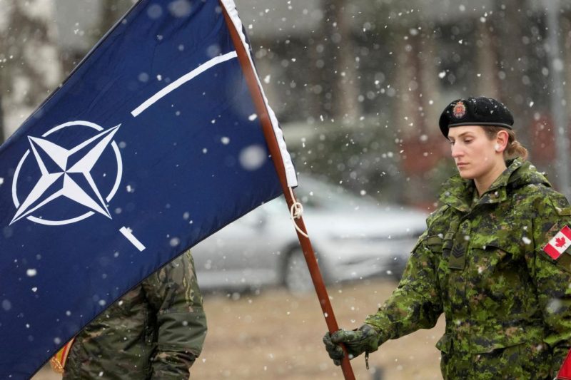 NATO, Rusya sınırına sürekli olarak ordu konuşlandırmayı planlıyor