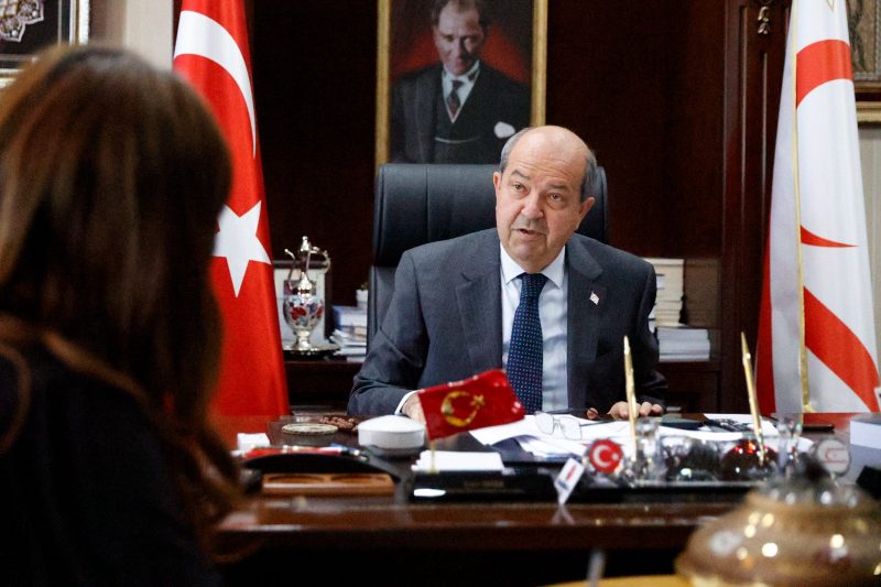 Tatar: Erhürman Anayasaya aykırı ve kabul edilemez şartlar öne sürdü