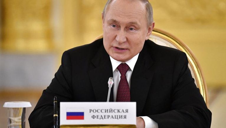 Putin: Bazı AB ülkelerinin Rus petrolünü tamamen bırakması imkansız