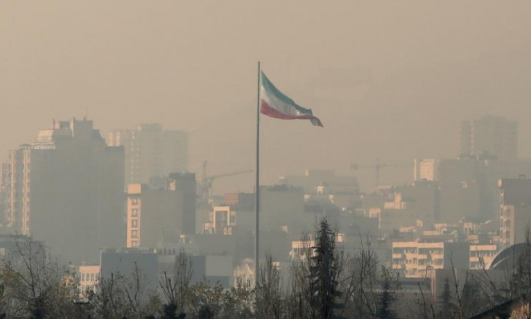 İran’da hava kirliliği nedeniyle birçok kentte okullar ve resmi kurumlar tatil edildi