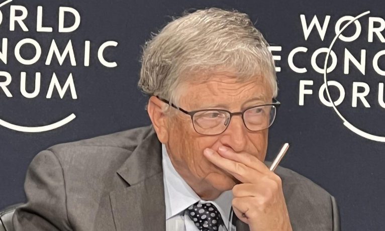 Bill Gates’ten Davos’ta yeni salgın uyarısı