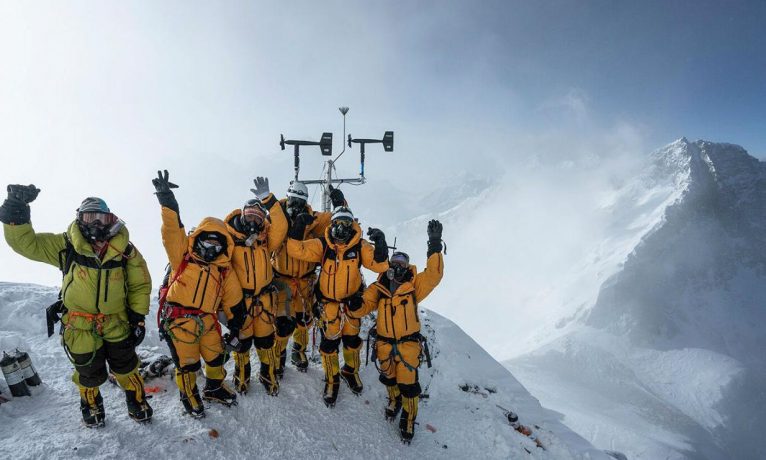 En yüksek meteoroloji gözlem istasyonu Everest’e kuruldu