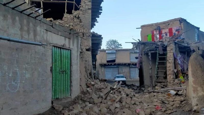 Afganistan’daki depremde ölü sayısı 920’ye yükseldi