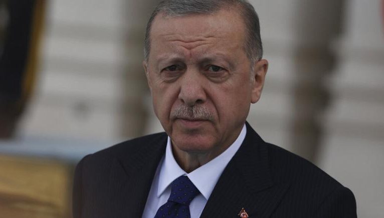 Erdoğan Yunanistan’ı uyardı: Aklınızı başınıza alın