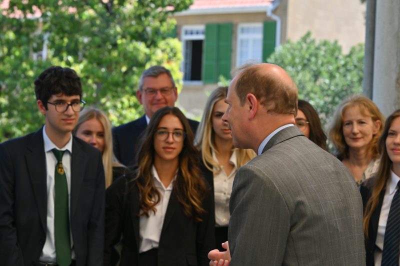 Prens Edward, ESK öğrencilerini şahsen tebrik etti