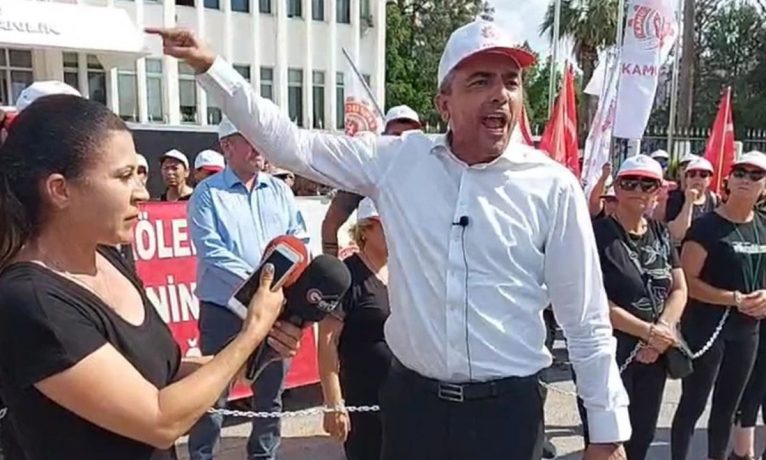9 okulda grev devam ediyor