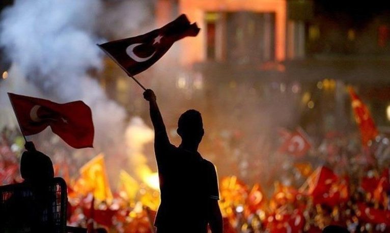 15 Temmuz mağdurları yardım için toplanan paranın akıbetini sordu