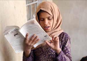 BM: Afganistan’da 1,2 milyon kız, ortaokul öğrenimini sürdüremiyor