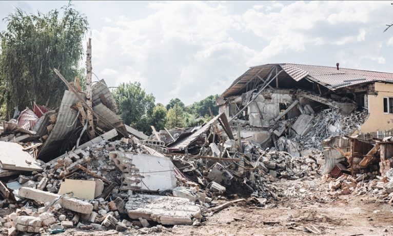 Zelenski: Rusya, Kiev ve bazı şehirlere füzeli saldırı yaptı