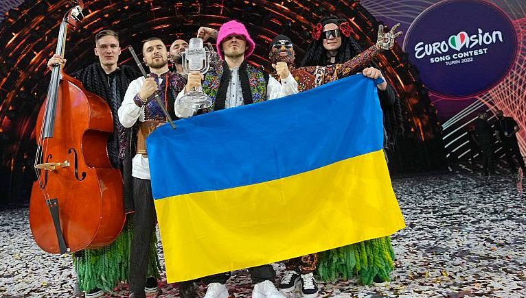 2023 Eurovision Şarkı Yarışması, Ukrayna yerine İngiltere’de düzenlenecek