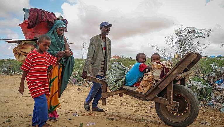 Somali, açlık ve kuraklıkla mücadele ediyor