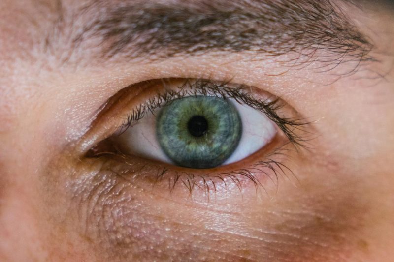 Depresyon ve demans tedavisinde yeni umut: Gözleri elektrikle uyarmak