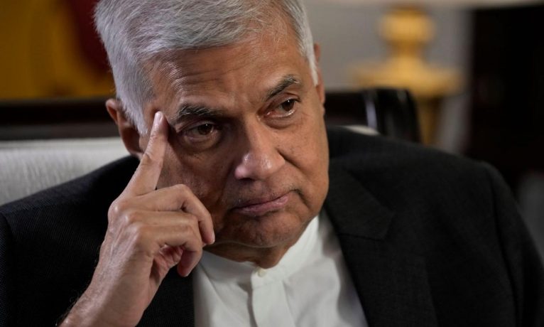 Sri Lanka Geçici Devlet Başkanı Wickremesinghe: Eski hükümet ekonomik krizle ilgili gerçekleri gizlemiş
