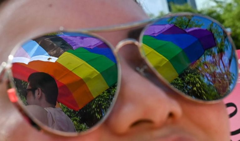 Singapur eşcinsel ilişki yasağını kaldırıyor