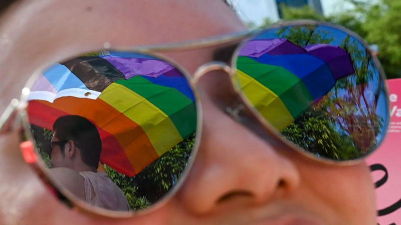 Singapur eşcinsel ilişki yasağını kaldırıyor
