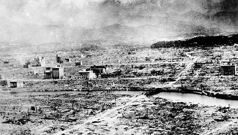Hiroşima’ya atom bombası atılmasının yıl dönümü